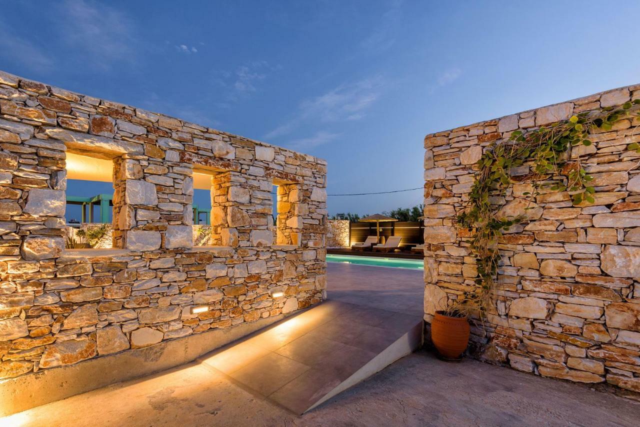 Villa Vanta Drios Luaran gambar